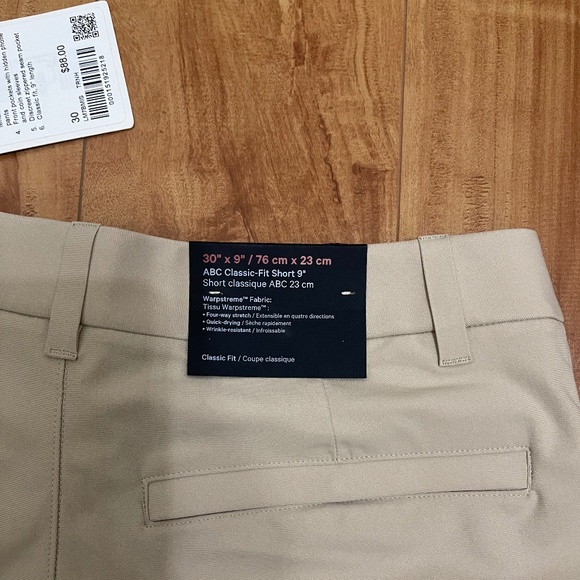 Lululemon Men ABC Classic Fit 9"L Short 30" W Beige New with Tag - Picture 4 of 8